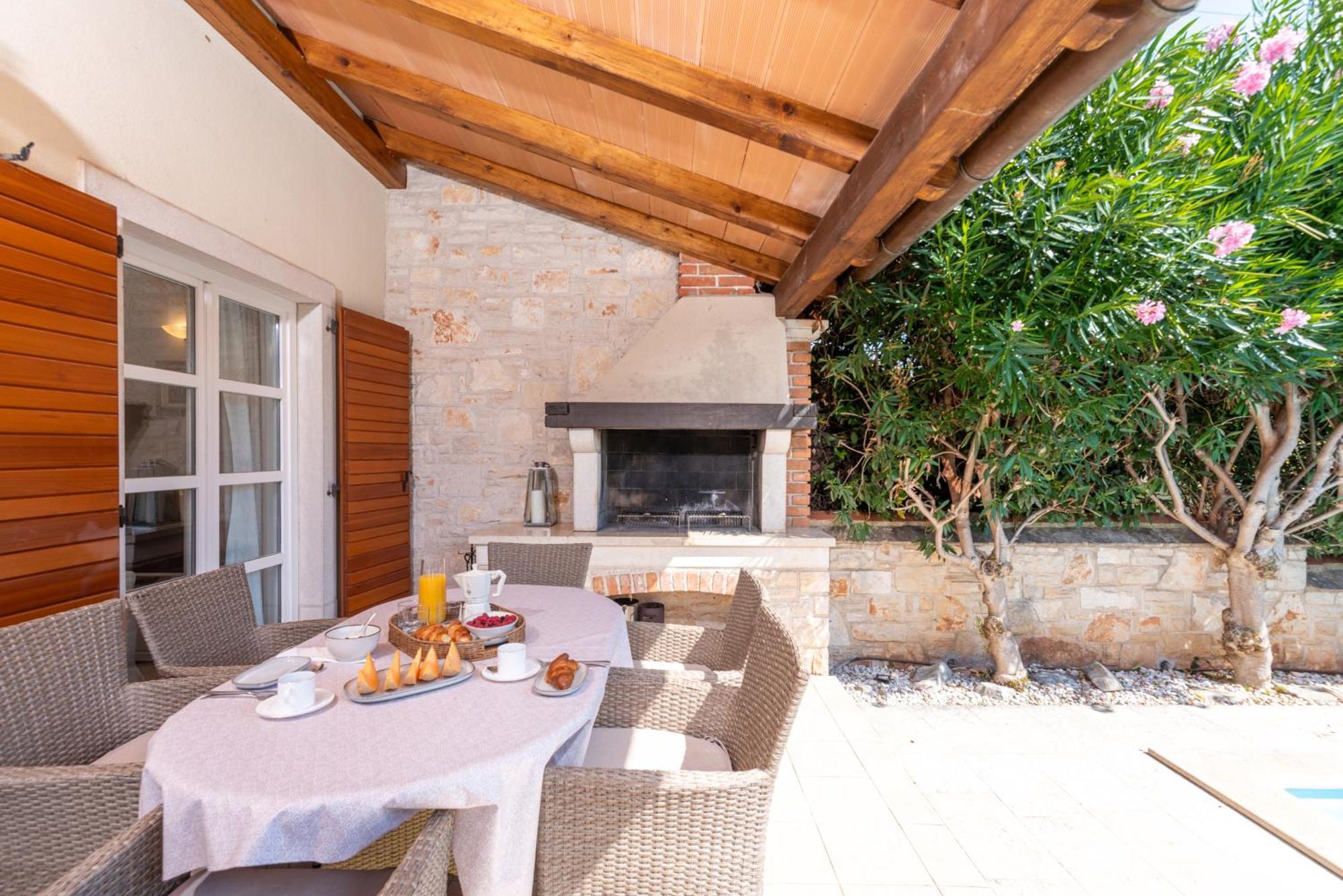 Villa Mia Lea Tar-Vabriga Exterior photo